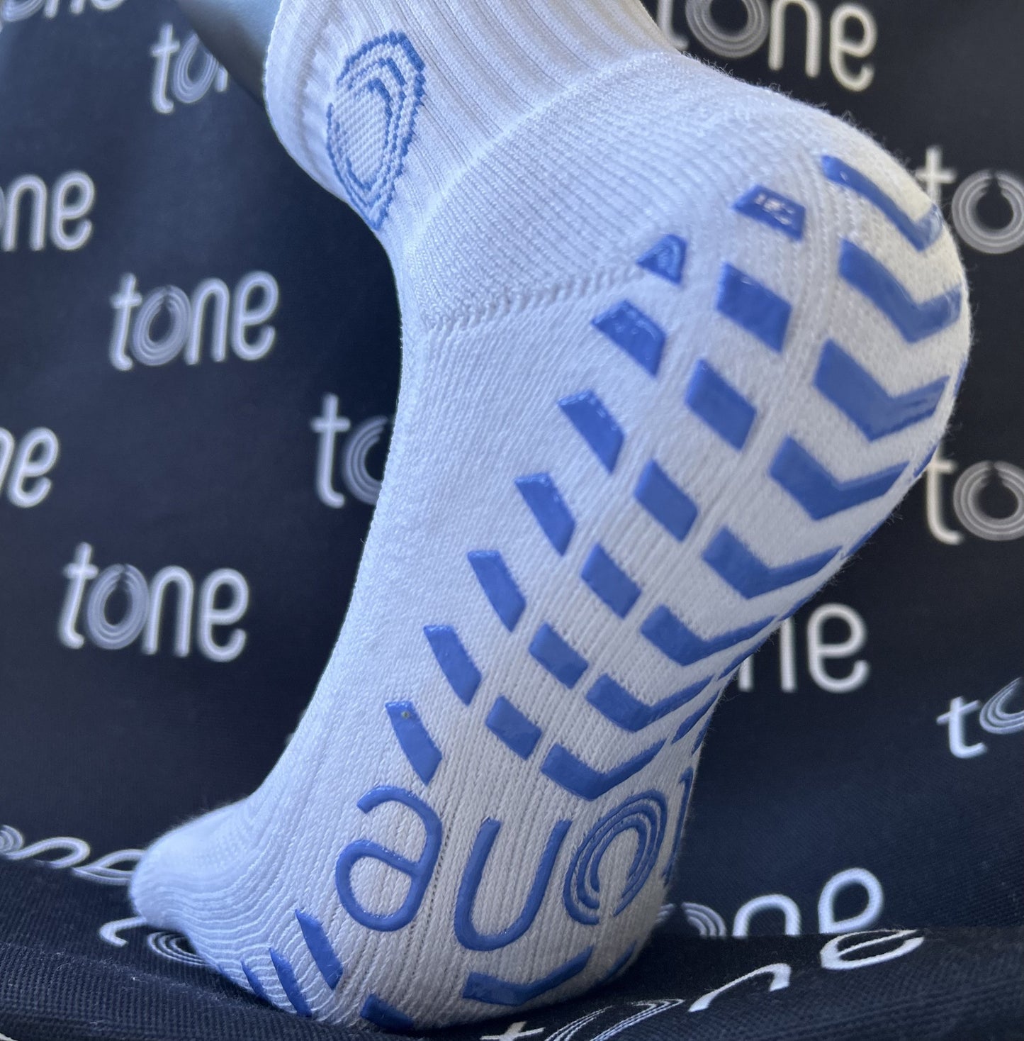 Quarter crew grips