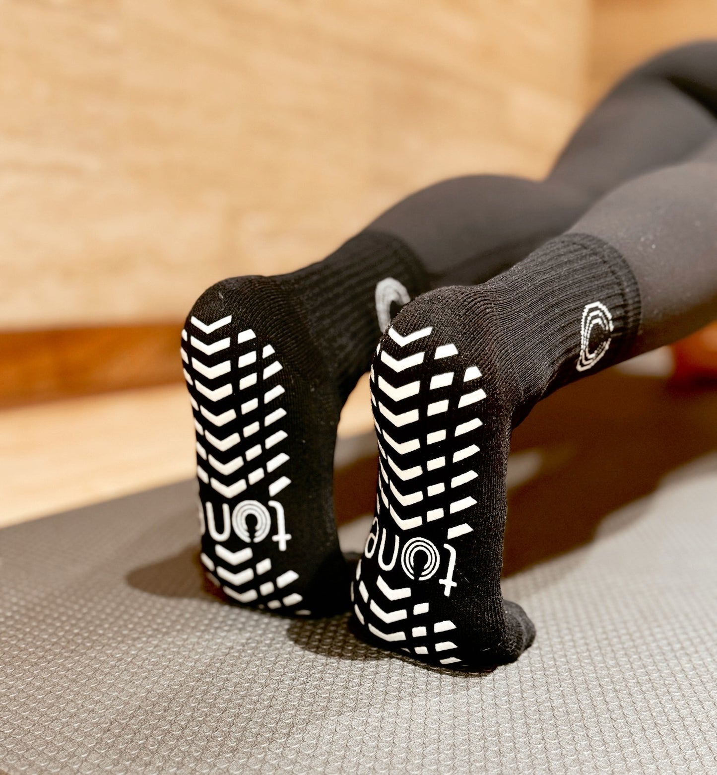 Crew grips